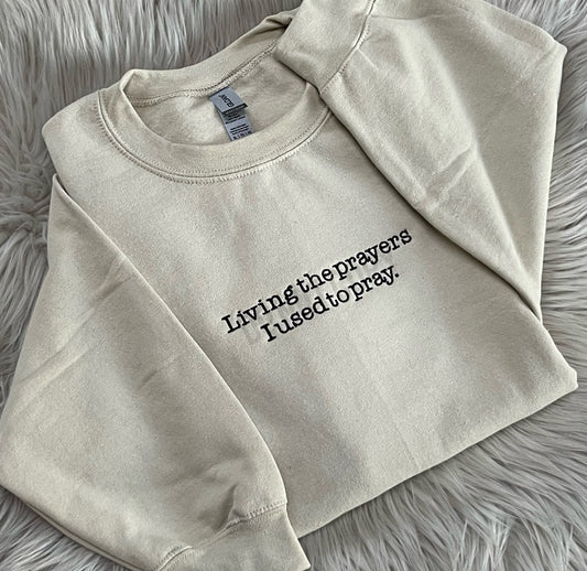 Living the prayers (Embroidery)